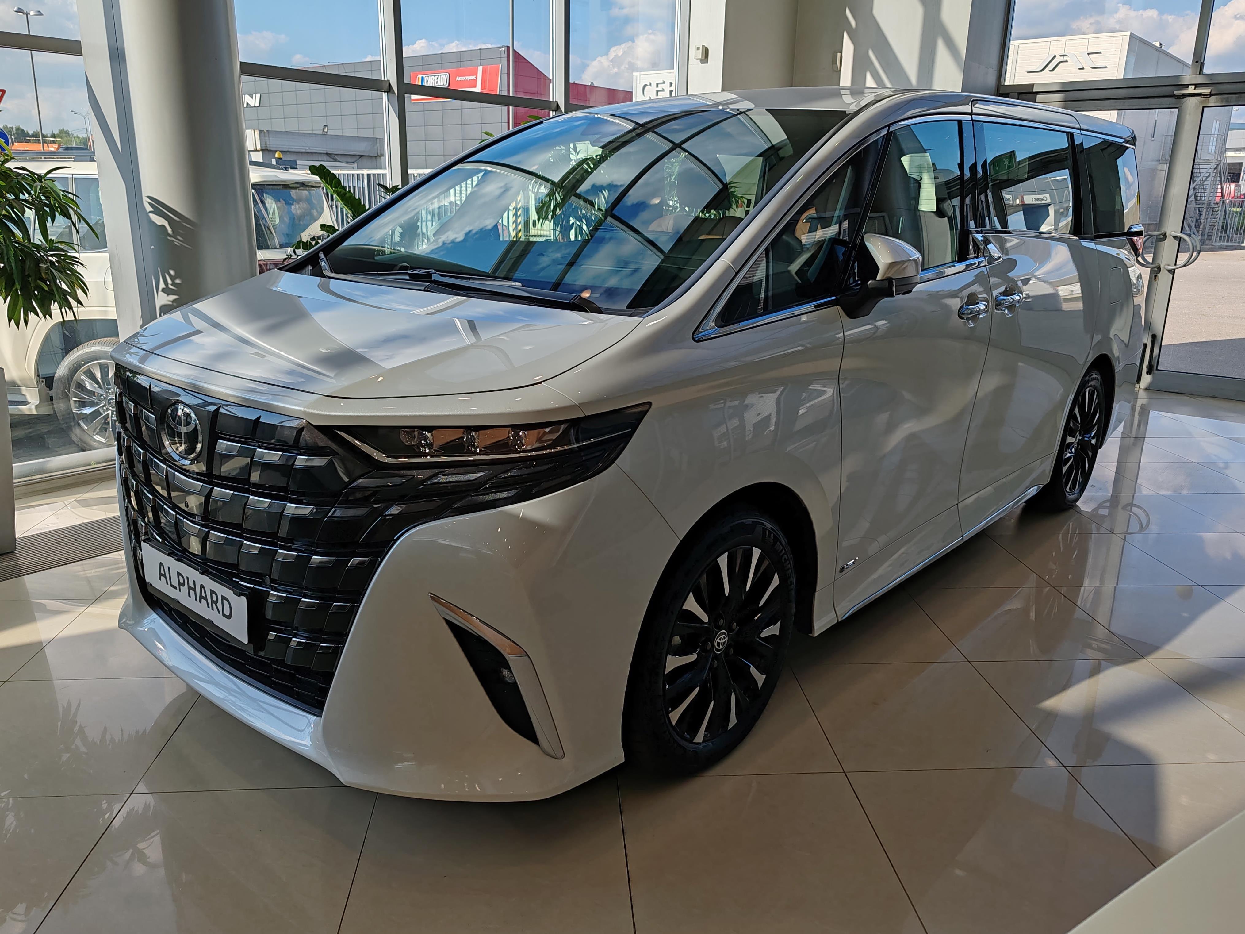 Toyota Alphard, IV
